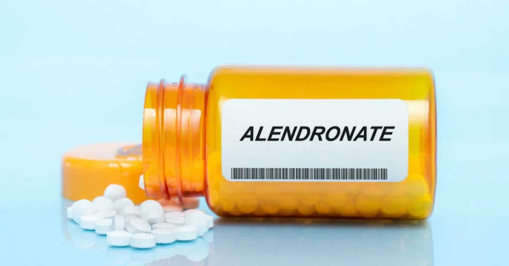 Saiba como prevenir e tratar a osteonecrose causada pelo alendronato. Dicas essenciais para a sua saúde óssea.