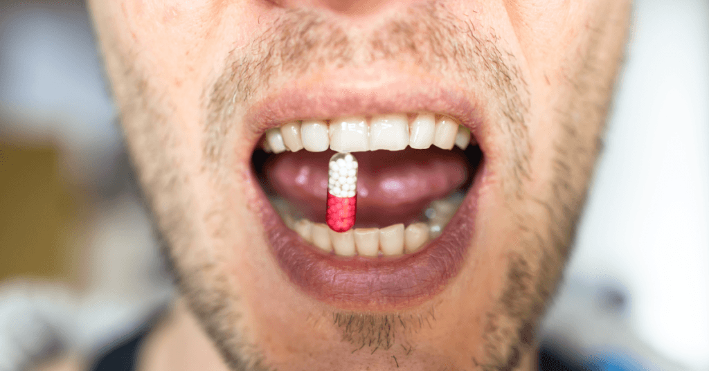 Explore a interação entre antidepressivos e saúde oral, incluindo impactos e dicas para manter uma boca saudável durante o tratamento.