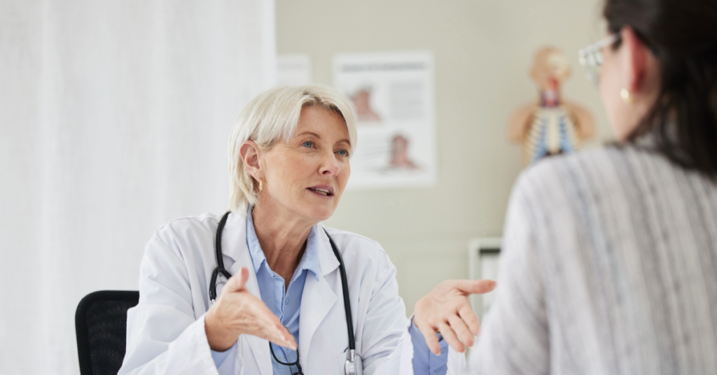 Descubra como prevenir a osteonecrose dos maxilares em pacientes que usam bisfosfonatos com orientações médicas e odontológicas.